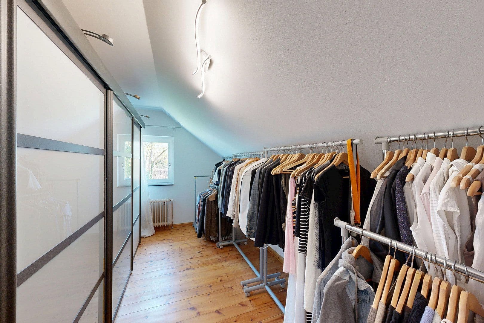 Predaj domu 250 m², pozemek 898 m², Berlin, Berlín Predaj domu 250 m², pozemek 898 m², Berlin, Berlín