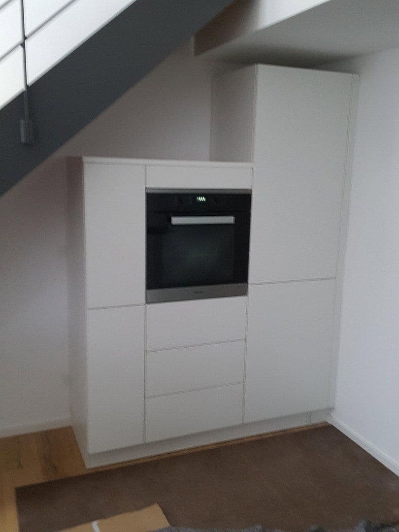 Prenájom bytu 3-izbový 130 m², Tägermoosstr. 16, Konstanz, Bádensko-Wurttembersko Prenájom bytu 3-izbový 130 m², Tägermoosstr. 16, Konstanz, Bádensko-Wurttembersko