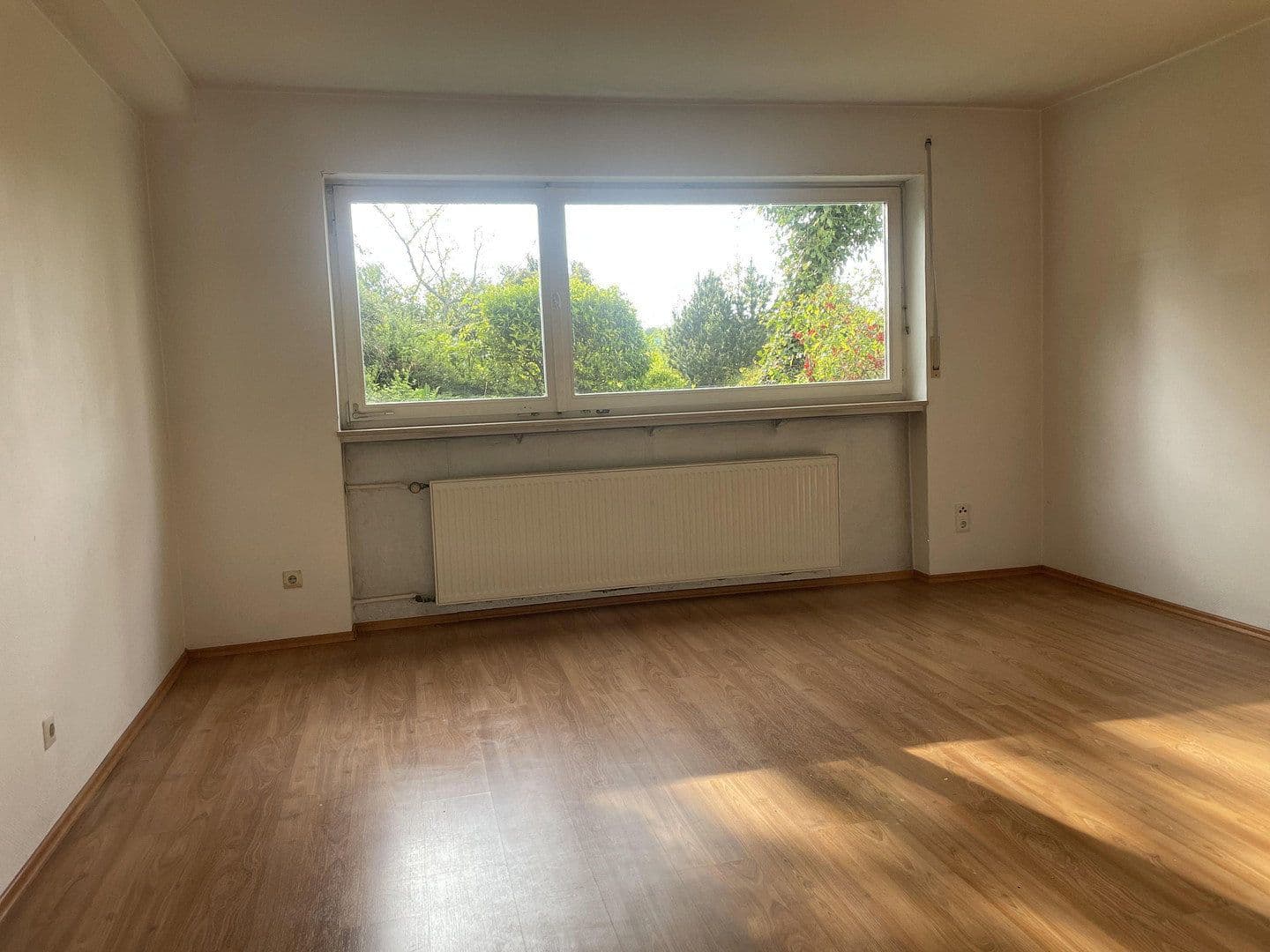 Predaj domu 206 m², pozemek 894 m², Roßdorf, Hesensko Predaj domu 206 m², pozemek 894 m², Roßdorf, Hesensko