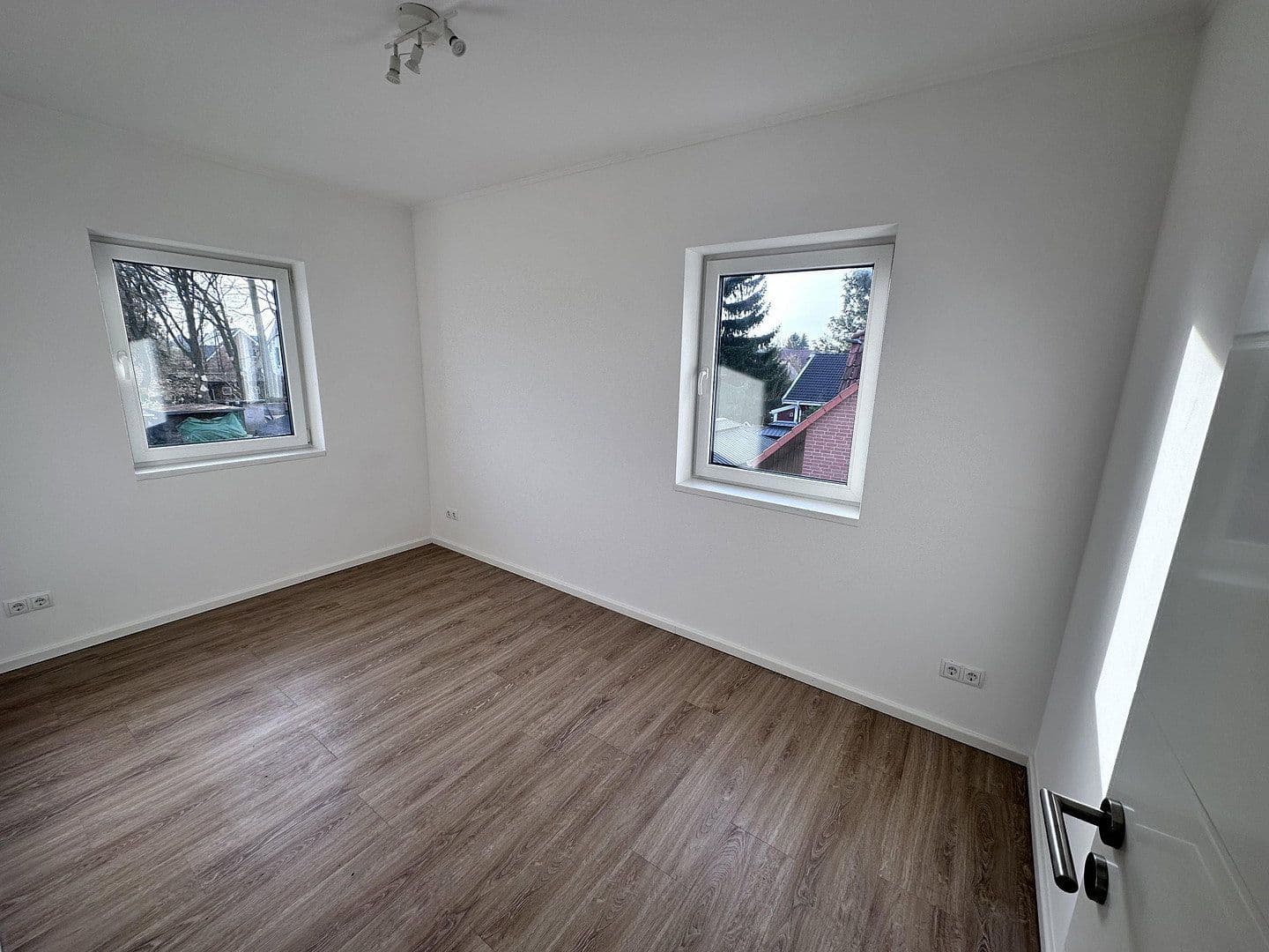 Predaj domu 107 m², pozemek 448 m², Kollwitzstraße 29, Brieselang, Brandenbursko Predaj domu 107 m², pozemek 448 m², Kollwitzstraße 29, Brieselang, Brandenbursko