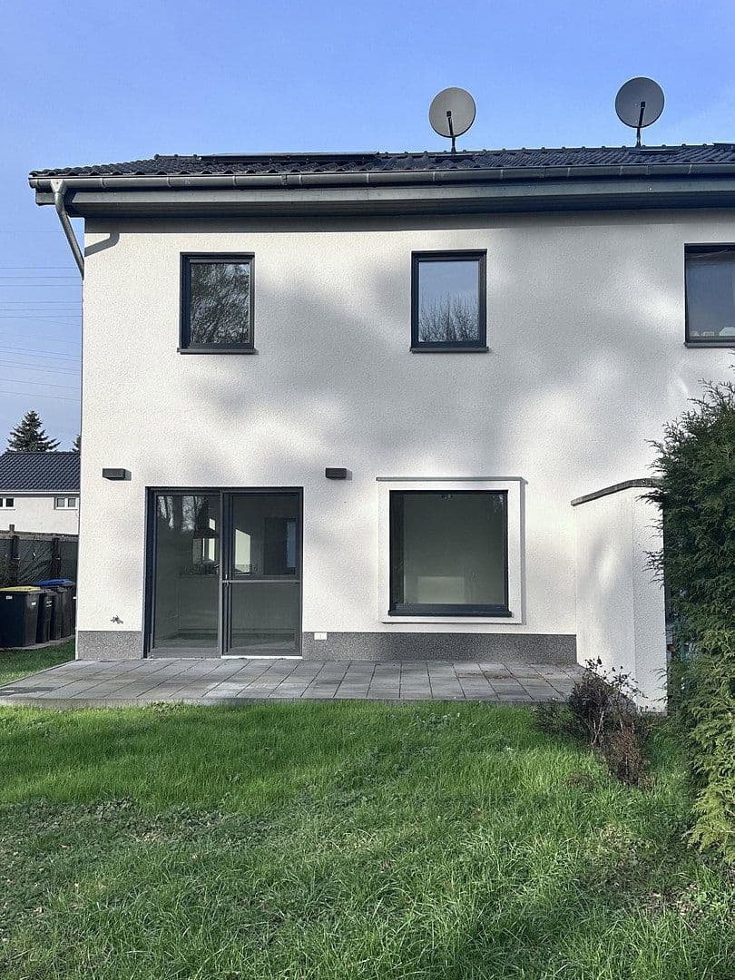 Predaj domu 107 m², pozemek 448 m², Kollwitzstraße 29, Brieselang, Brandenbursko Predaj domu 107 m², pozemek 448 m², Kollwitzstraße 29, Brieselang, Brandenbursko