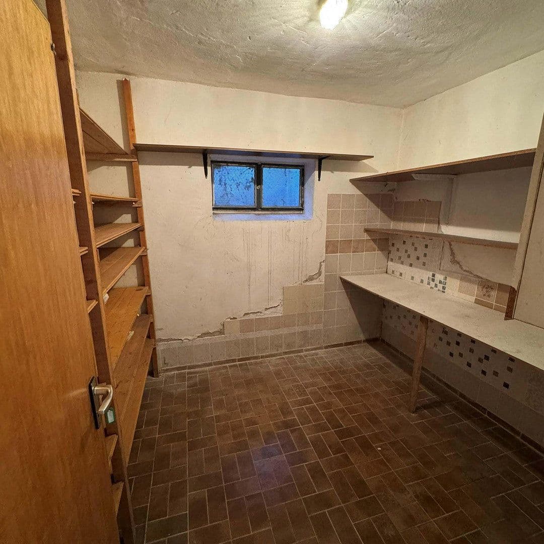 Predaj domu 160 m², pozemek 672 m², Nidda, Hesensko Predaj domu 160 m², pozemek 672 m², Nidda, Hesensko