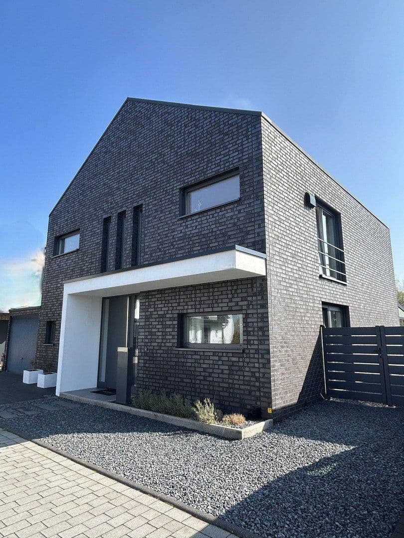 Predaj domu 152 m², pozemek 451 m², Jüchen, Severné Porýnie - Westfálsko Predaj domu 152 m², pozemek 451 m², Jüchen, Severné Porýnie - Westfálsko