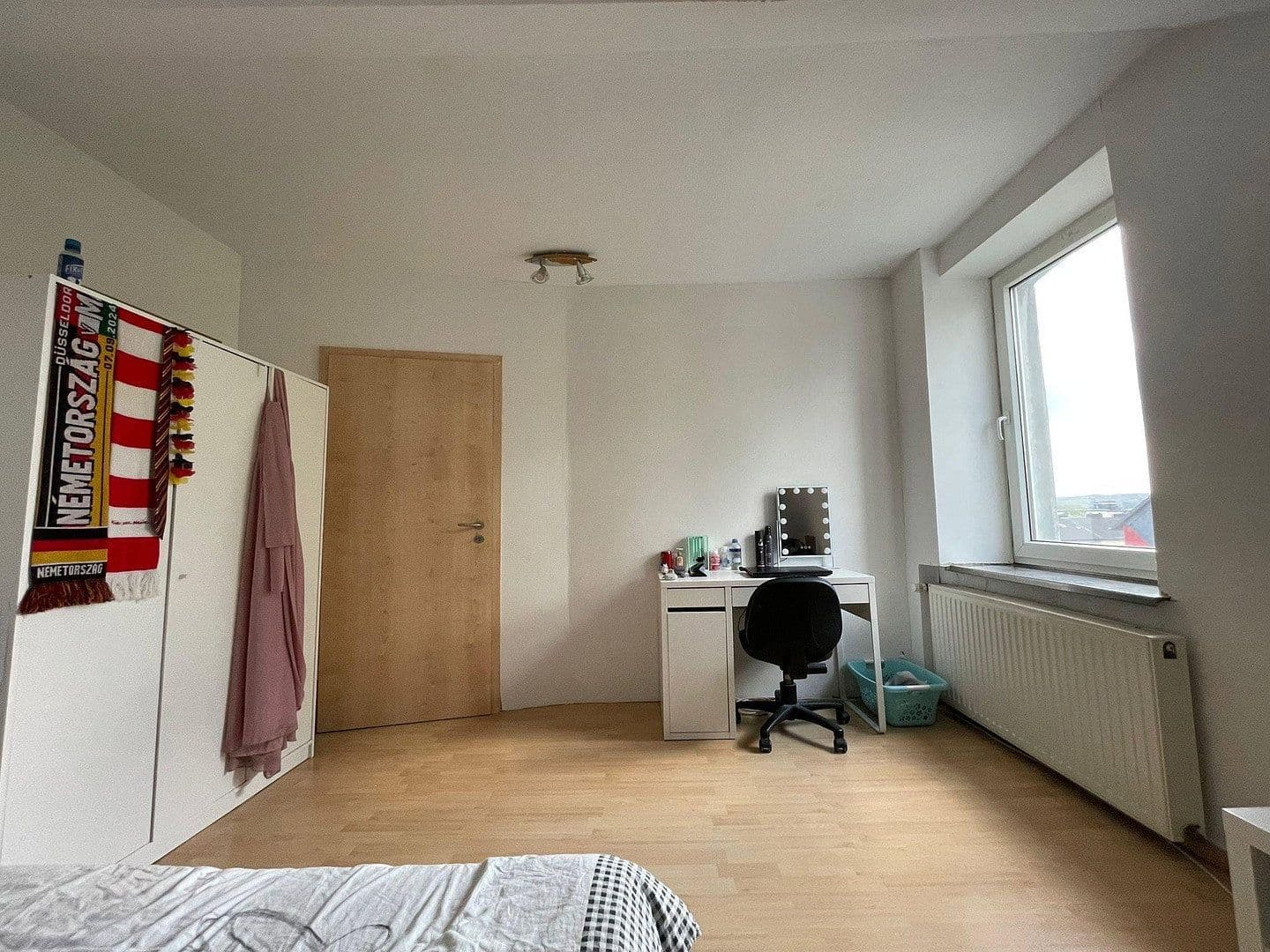 Prenájom bytu 3-izbový 89 m², Am Krüzweg 70, Bochum, Severné Porýnie - Westfálsko Prenájom bytu 3-izbový 89 m², Am Krüzweg 70, Bochum, Severné Porýnie - Westfálsko