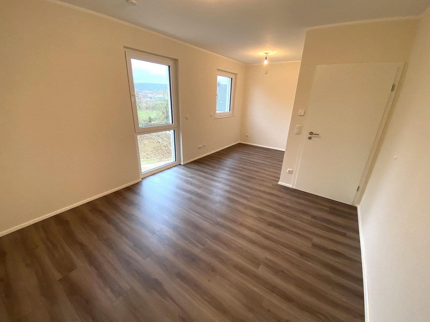 Prenájom domu 127 m², pozemek 462 m², Ziegelweg 21A, Ellingen, Bavorsko Prenájom domu 127 m², pozemek 462 m², Ziegelweg 21A, Ellingen, Bavorsko