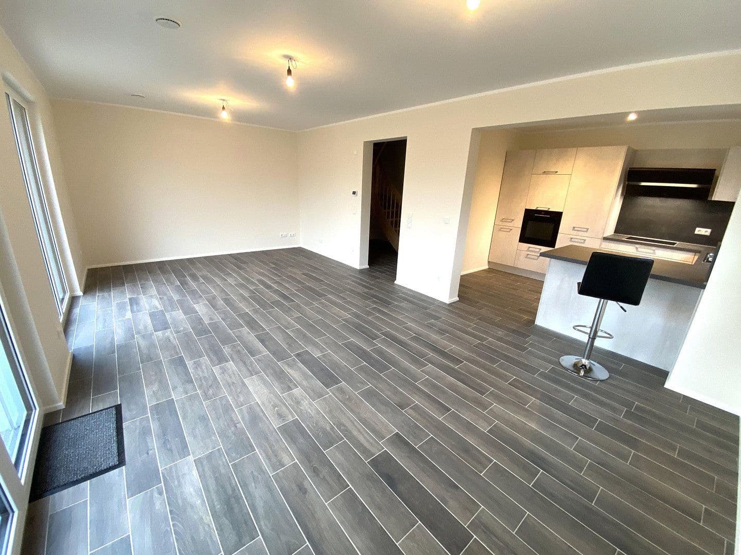 Prenájom domu 127 m², pozemek 462 m², Ziegelweg 21A, Ellingen, Bavorsko Prenájom domu 127 m², pozemek 462 m², Ziegelweg 21A, Ellingen, Bavorsko