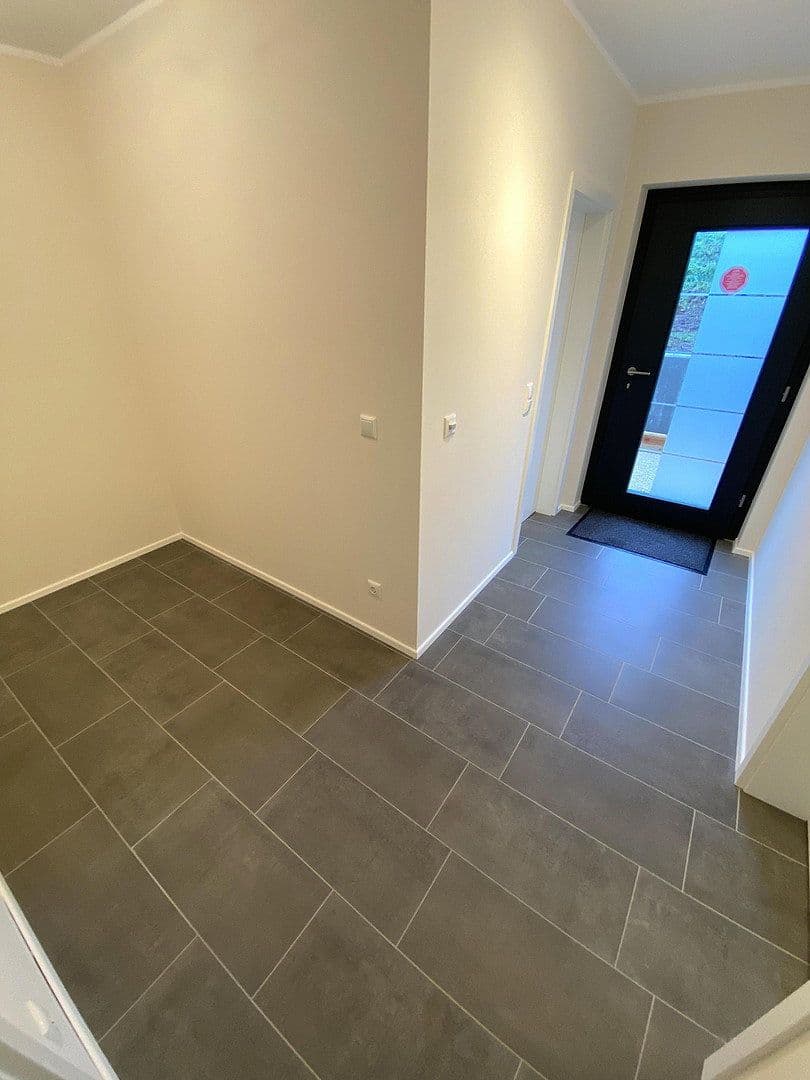Prenájom domu 127 m², pozemek 462 m², Ziegelweg 21A, Ellingen, Bavorsko Prenájom domu 127 m², pozemek 462 m², Ziegelweg 21A, Ellingen, Bavorsko