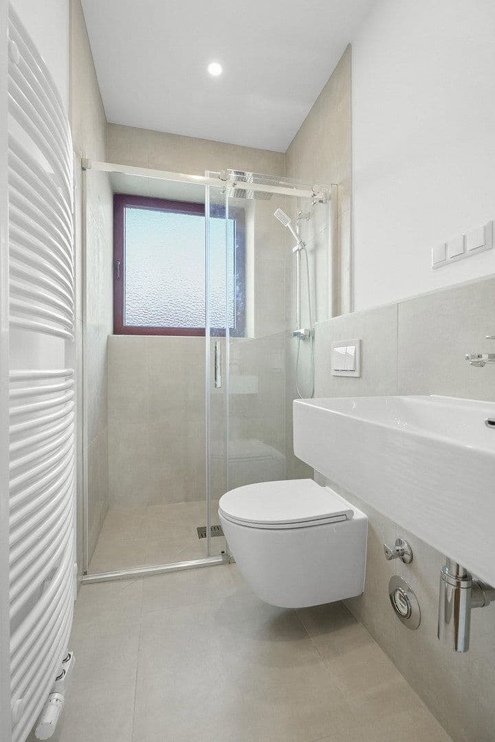 Prenájom bytu 3-izbový 67 m², Hischestraße 5, Hannover, Dolné Sasko Prenájom bytu 3-izbový 67 m², Hischestraße 5, Hannover, Dolné Sasko