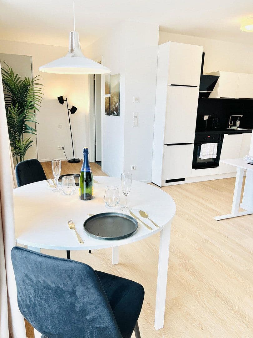 Prenájom bytu 1-izbový 34 m², Maximilianstraße 43, Nürnberg, Bavorsko Prenájom bytu 1-izbový 34 m², Maximilianstraße 43, Nürnberg, Bavorsko