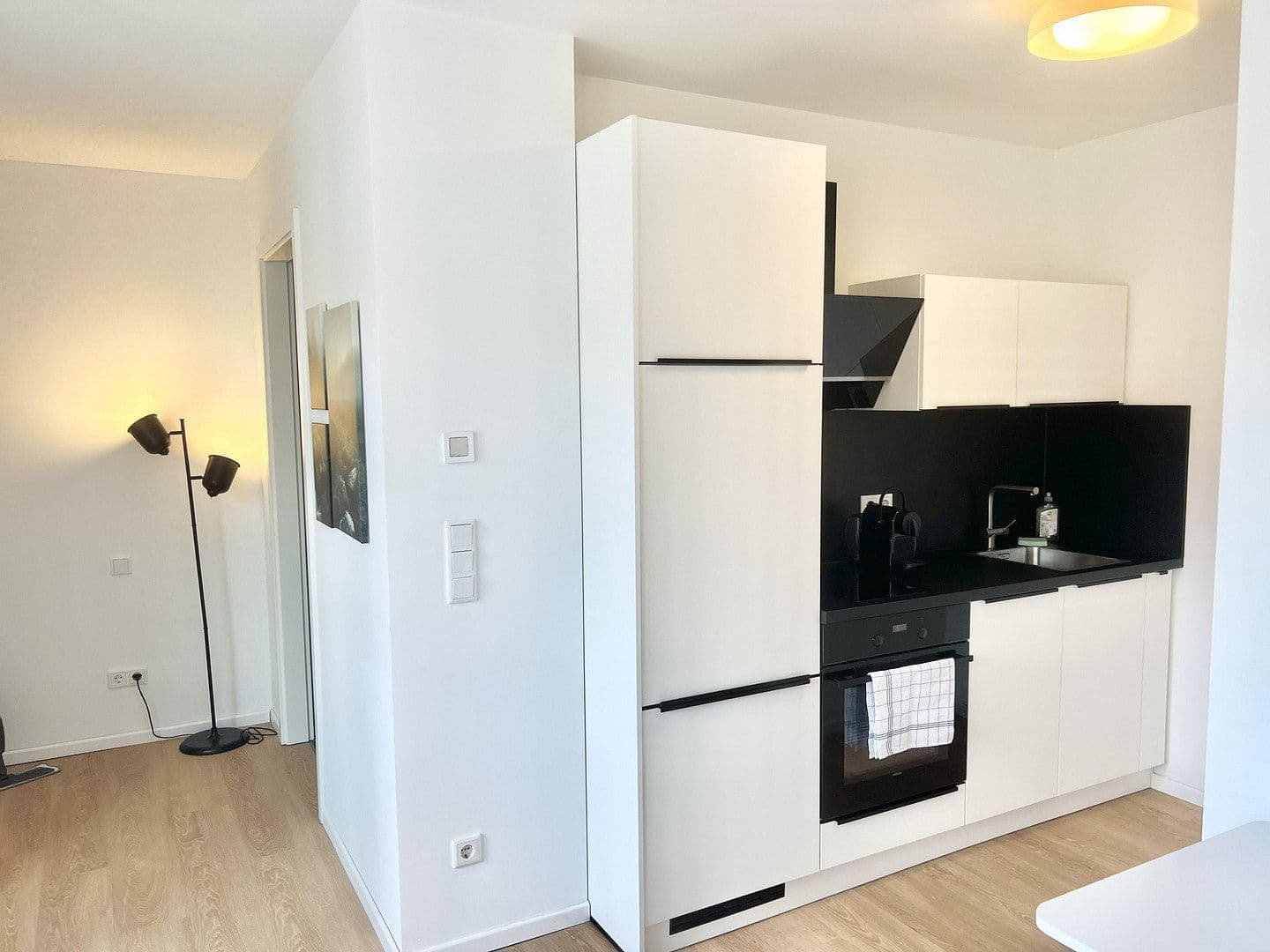 Prenájom bytu 1-izbový 34 m², Maximilianstraße 43, Nürnberg, Bavorsko Prenájom bytu 1-izbový 34 m², Maximilianstraße 43, Nürnberg, Bavorsko