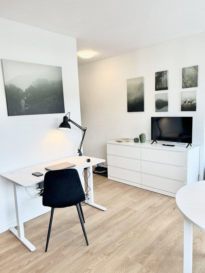 Prenájom bytu 1-izbový 34 m², Maximilianstraße 43, Nürnberg, Bavorsko Prenájom bytu 1-izbový 34 m², Maximilianstraße 43, Nürnberg, Bavorsko