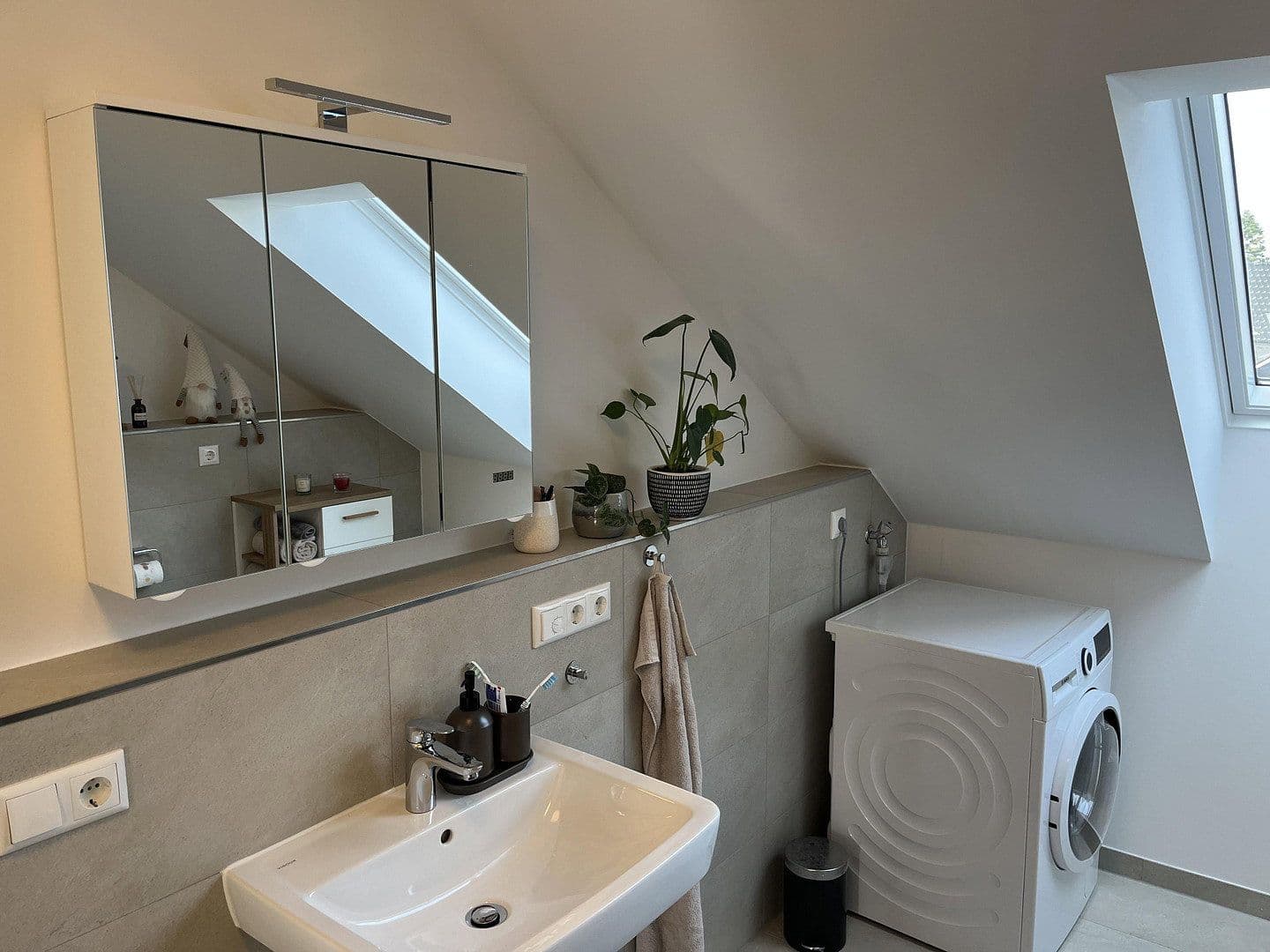 Prenájom bytu 2-izbový 82 m², Seevetal, Dolné Sasko Prenájom bytu 2-izbový 82 m², Seevetal, Dolné Sasko