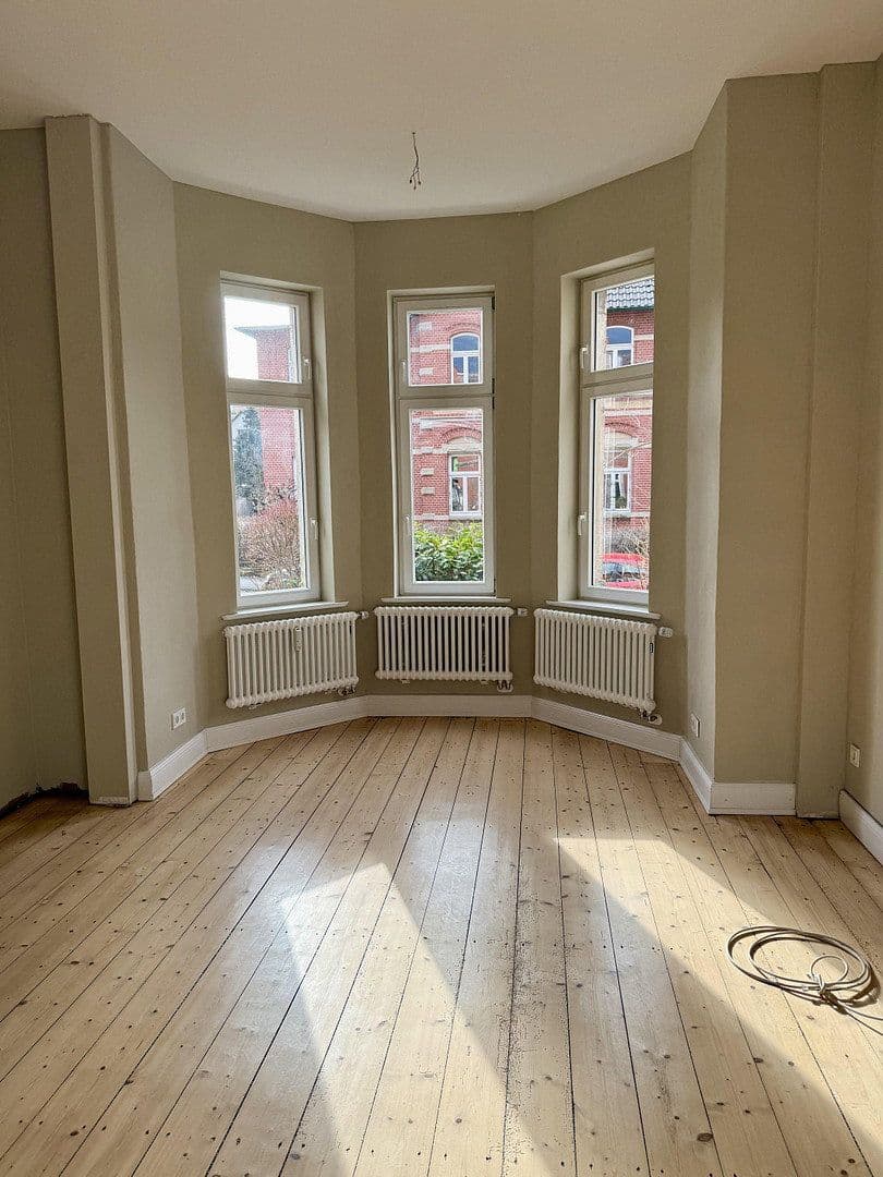 Predaj domu 335 m², pozemek 481 m², Sohnreystraße 17, Northeim, Dolné Sasko Predaj domu 335 m², pozemek 481 m², Sohnreystraße 17, Northeim, Dolné Sasko