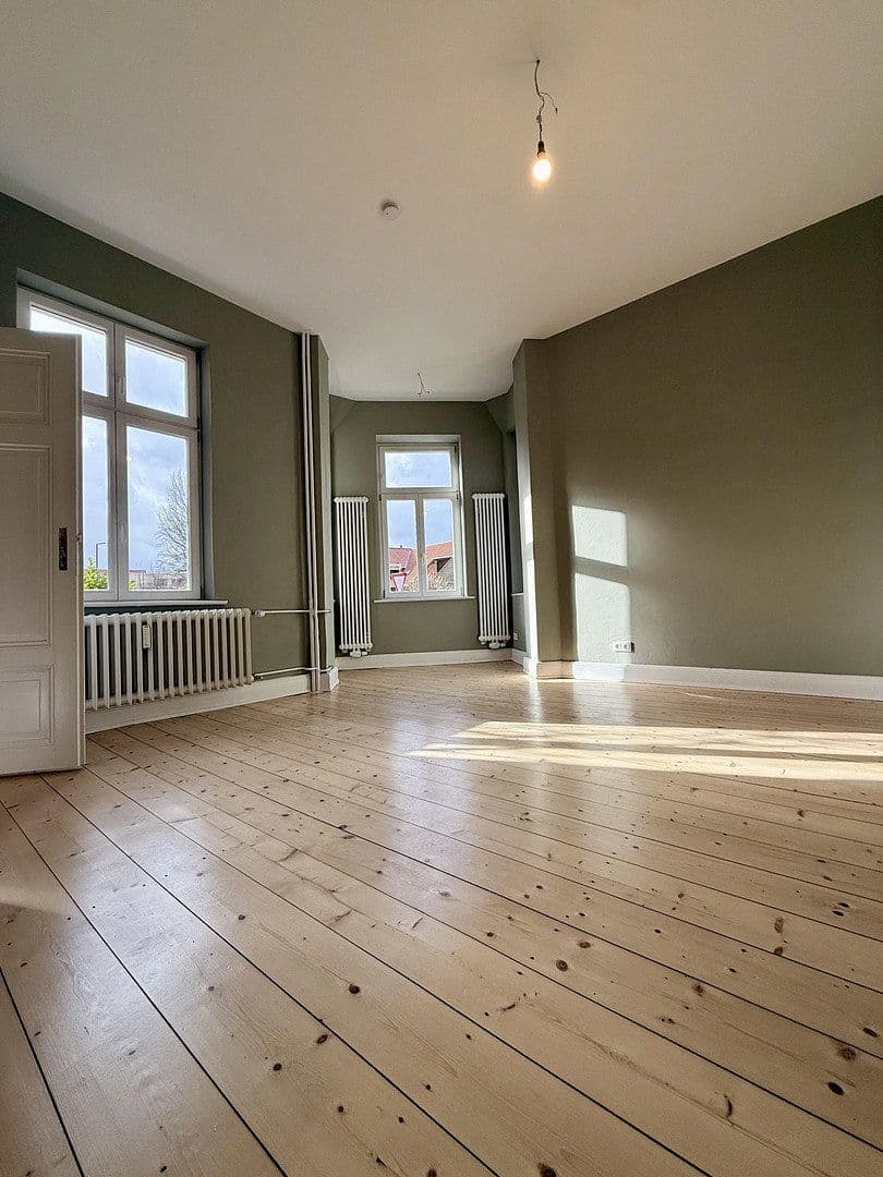 Predaj domu 335 m², pozemek 481 m², Sohnreystraße 17, Northeim, Dolné Sasko Predaj domu 335 m², pozemek 481 m², Sohnreystraße 17, Northeim, Dolné Sasko