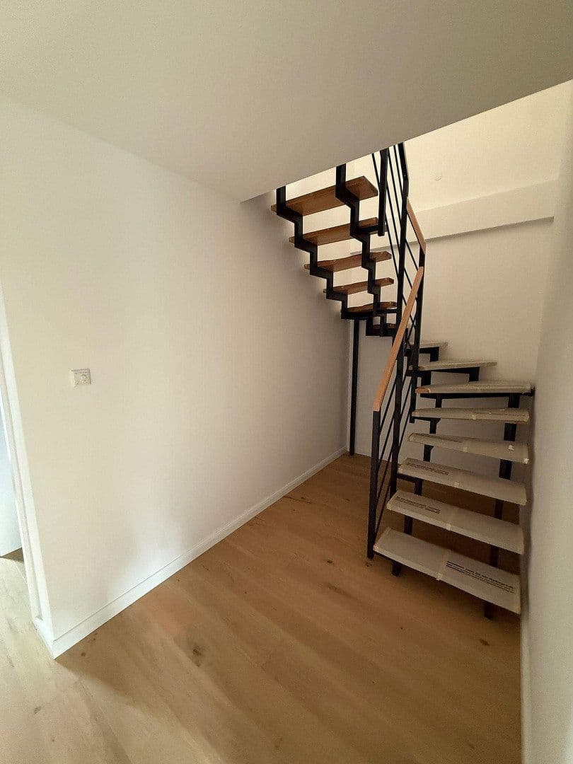 Prenájom domu 128 m², pozemek 275 m², Kattenturmer Heerstr. 138c, Bremen, Brémy Prenájom domu 128 m², pozemek 275 m², Kattenturmer Heerstr. 138c, Bremen, Brémy