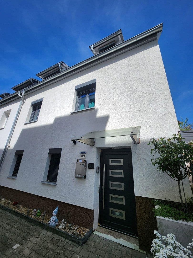 Predaj domu 120 m², pozemek 365 m², Schutzenstrasse, 21/1, Niefern-Öschelbronn, Bádensko-Wurttembersko Predaj domu 120 m², pozemek 365 m², Schutzenstrasse, 21/1, Niefern-Öschelbronn, Bádensko-Wurttembersko