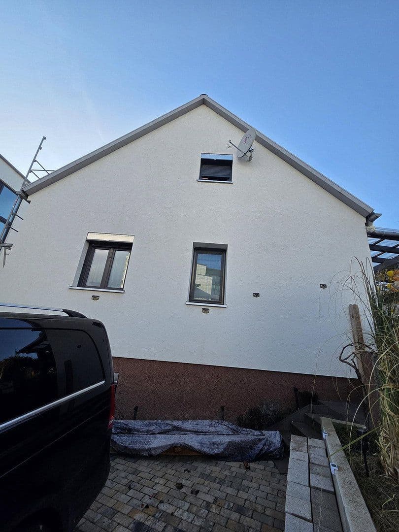 Predaj domu 120 m², pozemek 365 m², Schutzenstrasse, 21/1, Niefern-Öschelbronn, Bádensko-Wurttembersko Predaj domu 120 m², pozemek 365 m², Schutzenstrasse, 21/1, Niefern-Öschelbronn, Bádensko-Wurttembersko