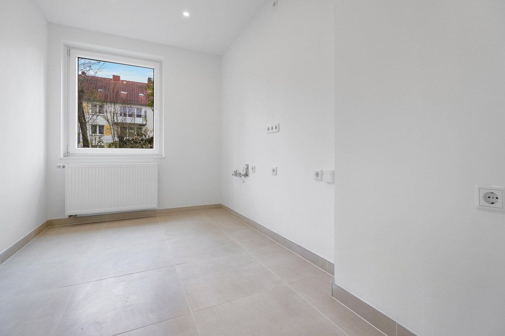 Prenájom bytu 3-izbový 64 m², Bremen, Brémy Prenájom bytu 3-izbový 64 m², Bremen, Brémy