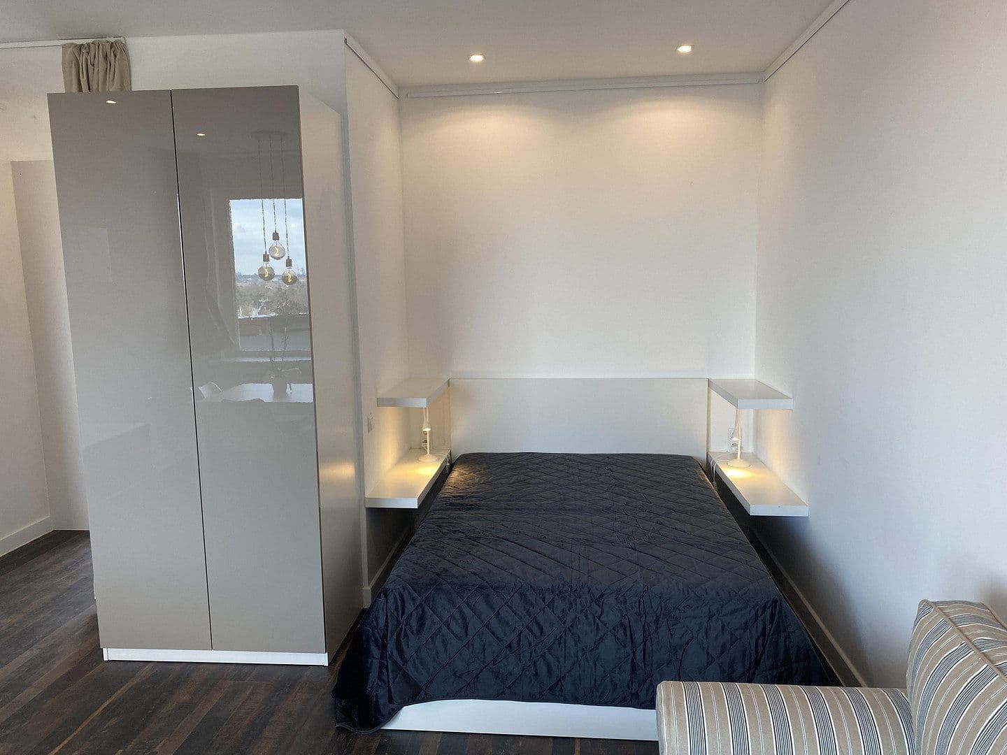 Prenájom bytu 1-izbový 42 m², Hubertusallee 6, Berlin, Berlín Prenájom bytu 1-izbový 42 m², Hubertusallee 6, Berlin, Berlín