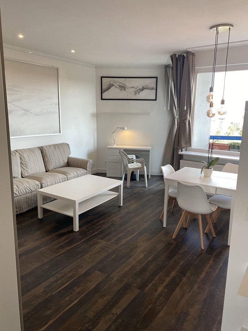 Prenájom bytu 1-izbový 42 m², Hubertusallee 6, Berlin, Berlín Prenájom bytu 1-izbový 42 m², Hubertusallee 6, Berlin, Berlín