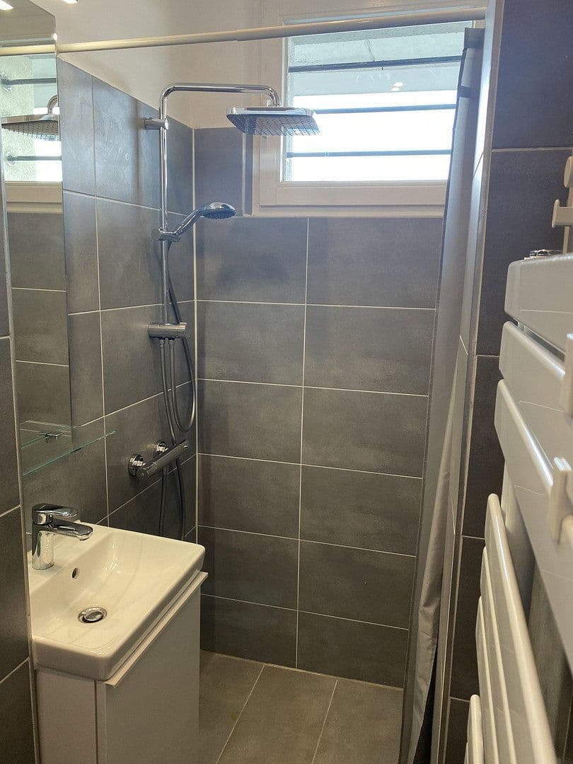 Prenájom bytu 1-izbový 42 m², Hubertusallee 6, Berlin, Berlín Prenájom bytu 1-izbový 42 m², Hubertusallee 6, Berlin, Berlín