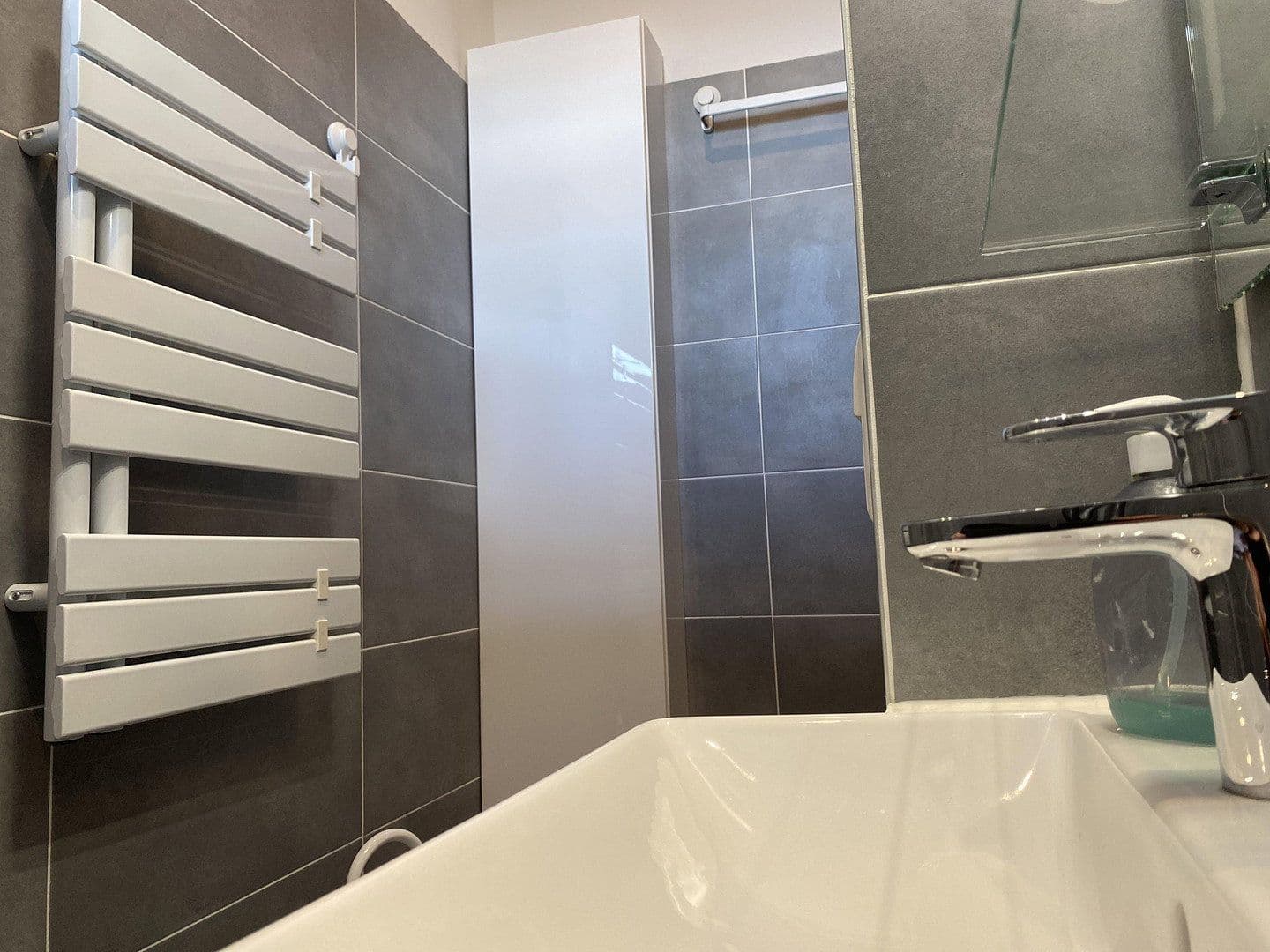 Prenájom bytu 1-izbový 42 m², Hubertusallee 6, Berlin, Berlín Prenájom bytu 1-izbový 42 m², Hubertusallee 6, Berlin, Berlín