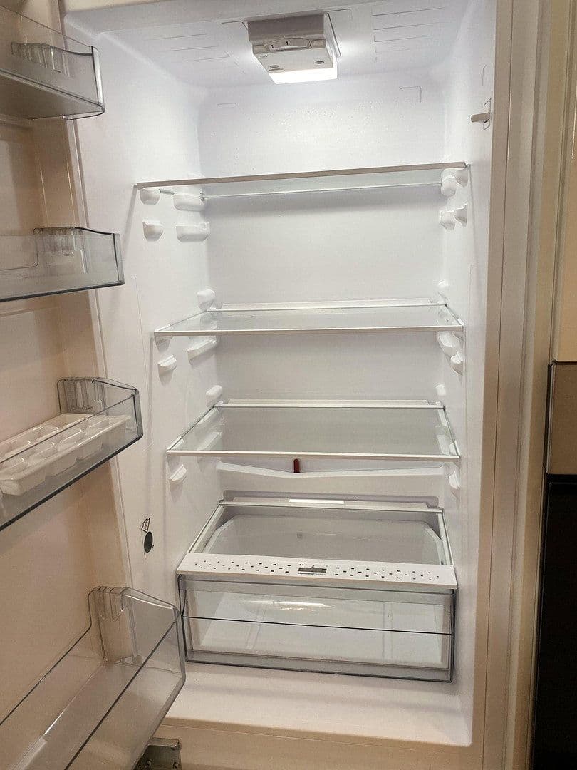 Prenájom bytu 1-izbový 42 m², Hubertusallee 6, Berlin, Berlín Prenájom bytu 1-izbový 42 m², Hubertusallee 6, Berlin, Berlín