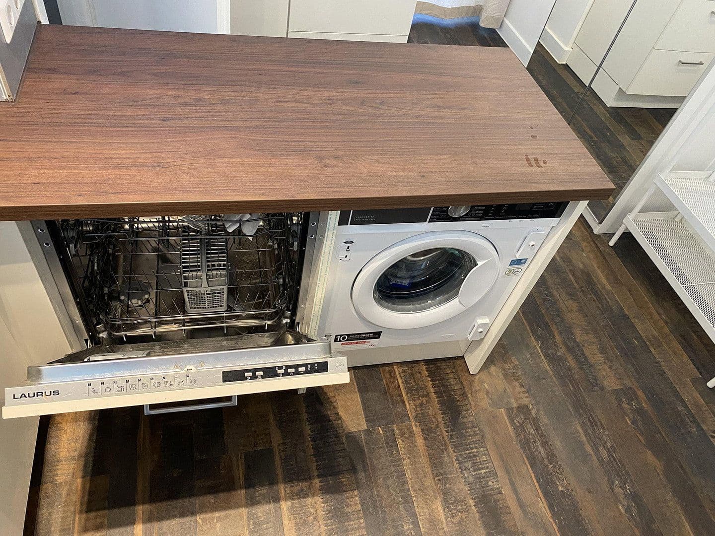 Prenájom bytu 1-izbový 42 m², Hubertusallee 6, Berlin, Berlín Prenájom bytu 1-izbový 42 m², Hubertusallee 6, Berlin, Berlín