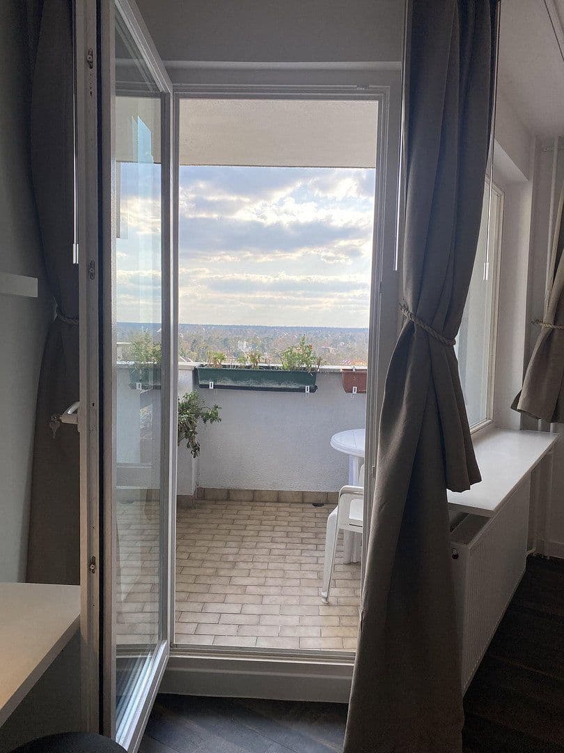 Prenájom bytu 1-izbový 42 m², Hubertusallee 6, Berlin, Berlín Prenájom bytu 1-izbový 42 m², Hubertusallee 6, Berlin, Berlín