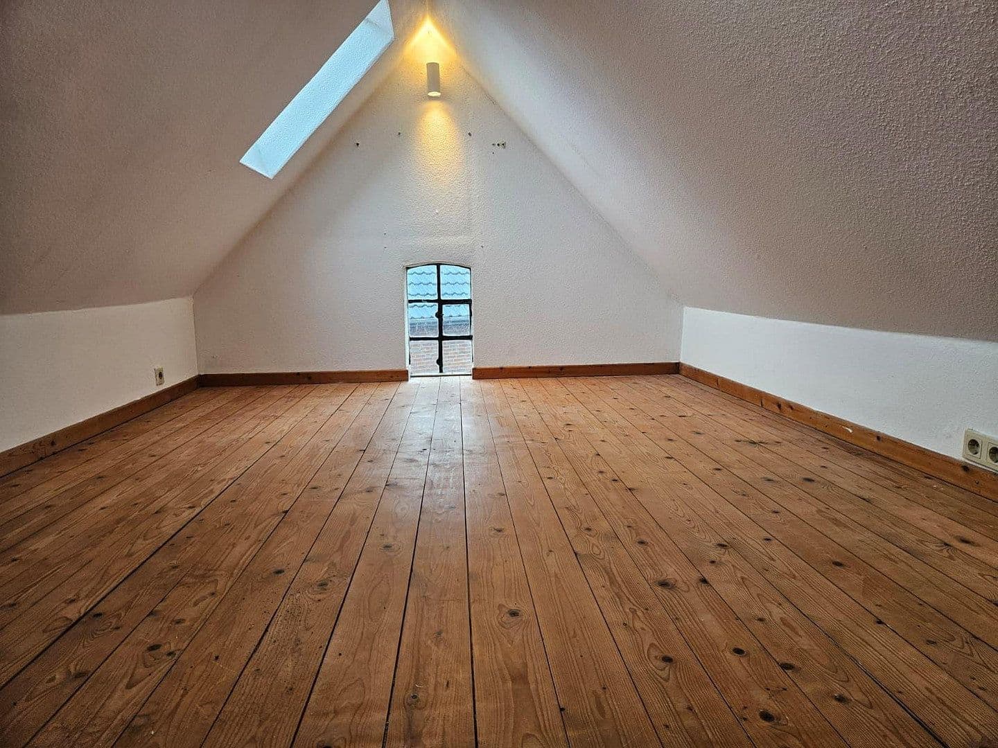 Prenájom bytu 3-izbový 54 m², Dorfstraße 25, Moisburg, Dolné Sasko Prenájom bytu 3-izbový 54 m², Dorfstraße 25, Moisburg, Dolné Sasko