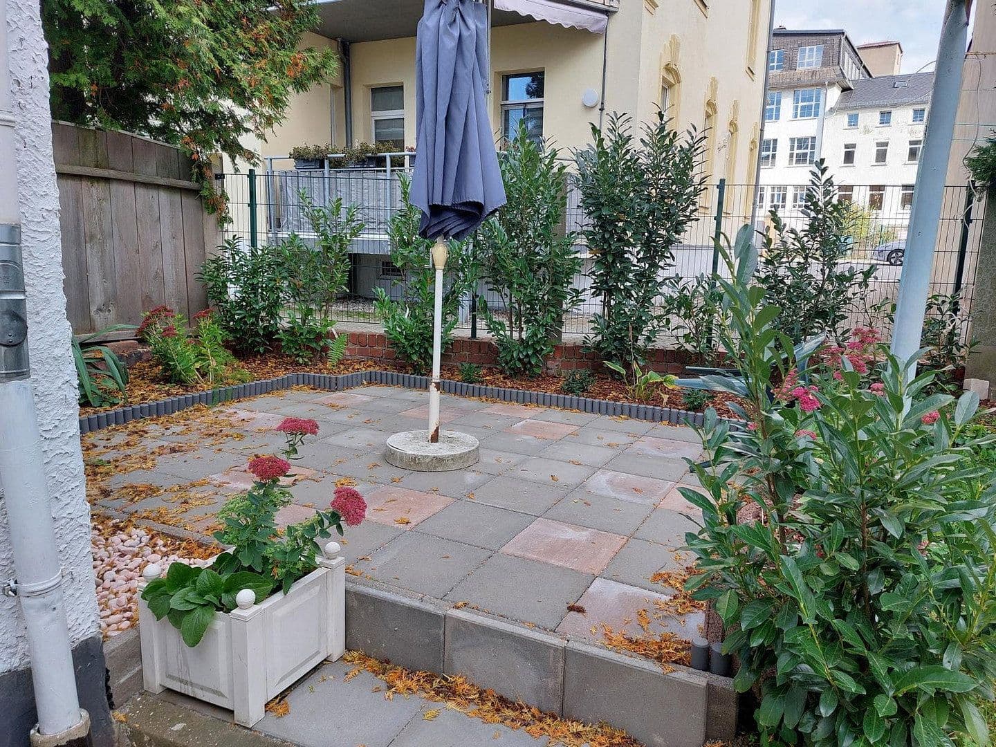 Prenájom domu 77 m², pozemek 200 m², Chemnitzer Str. 15, Limbach-Oberfrohna, Sasko Prenájom domu 77 m², pozemek 200 m², Chemnitzer Str. 15, Limbach-Oberfrohna, Sasko
