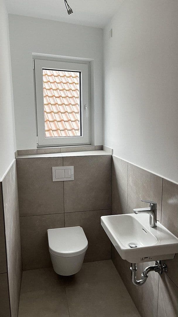 Prenájom bytu 4-izbový 94 m², Seligenstadt, Hesensko Prenájom bytu 4-izbový 94 m², Seligenstadt, Hesensko