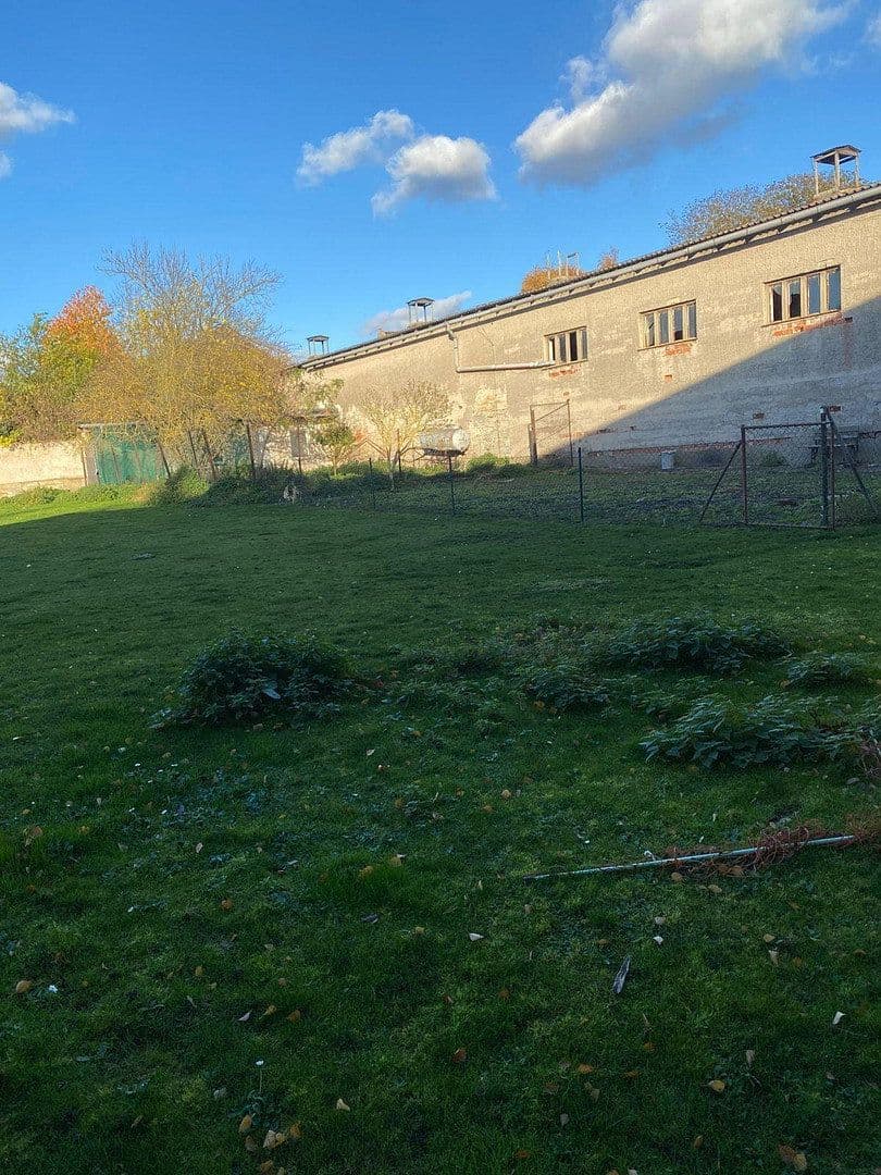 Predaj domu 260 m², pozemek 3.290 m², Nienburg (Saale), Sasko-Anhaltsko Predaj domu 260 m², pozemek 3.290 m², Nienburg (Saale), Sasko-Anhaltsko