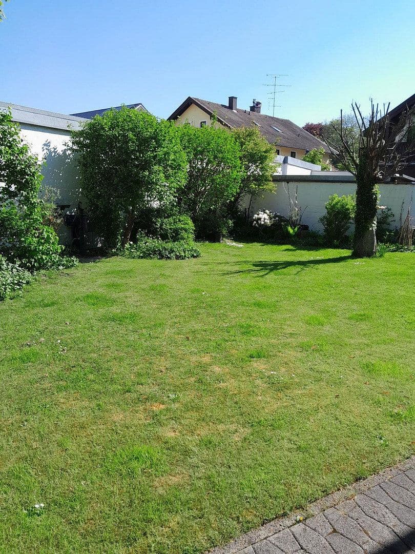 Predaj domu 140 m², pozemek 170 m², München, Bavorsko Predaj domu 140 m², pozemek 170 m², München, Bavorsko