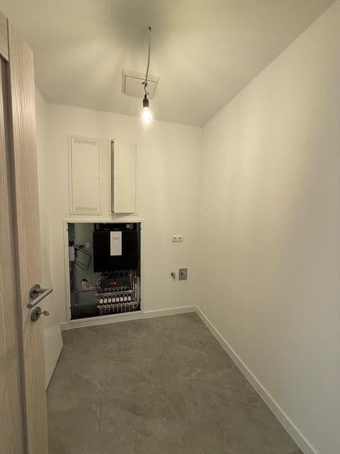 Prenájom bytu 3-izbový 60 m², Alt-Biesdorf 49, Berlin, Berlín Prenájom bytu 3-izbový 60 m², Alt-Biesdorf 49, Berlin, Berlín