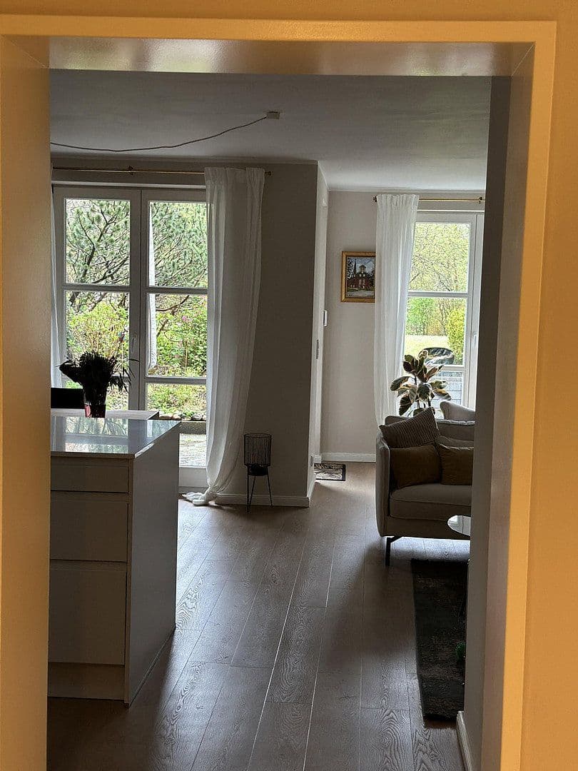 Prenájom bytu 3-izbový 118 m², Rellingen, Šlezvicko-Holštajnsko Prenájom bytu 3-izbový 118 m², Rellingen, Šlezvicko-Holštajnsko