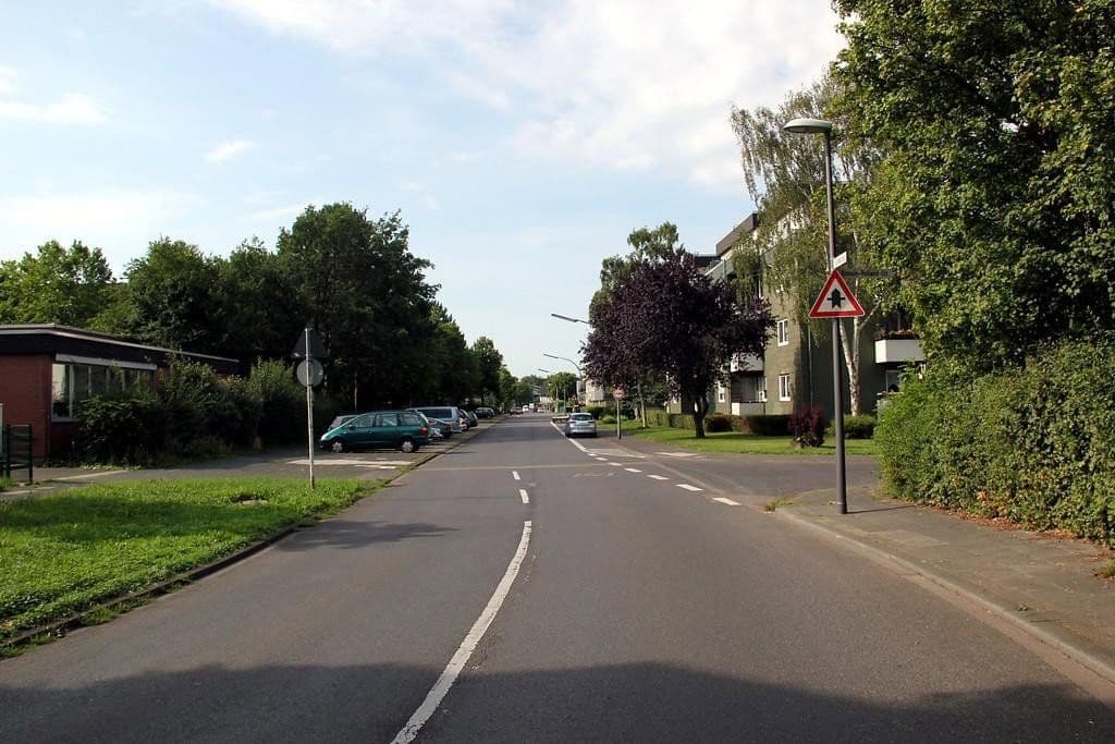 Predaj bytu 4-izbový 89 m², Europaring 9, Köln, Severné Porýnie - Westfálsko Predaj bytu 4-izbový 89 m², Europaring 9, Köln, Severné Porýnie - Westfálsko