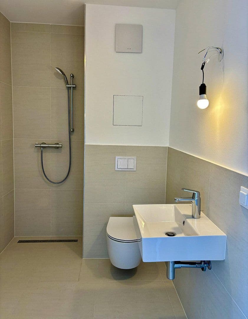 Prenájom bytu 2-izbový 41 m², Feldkellergasse 16, Wien, Viedeň Prenájom bytu 2-izbový 41 m², Feldkellergasse 16, Wien, Viedeň