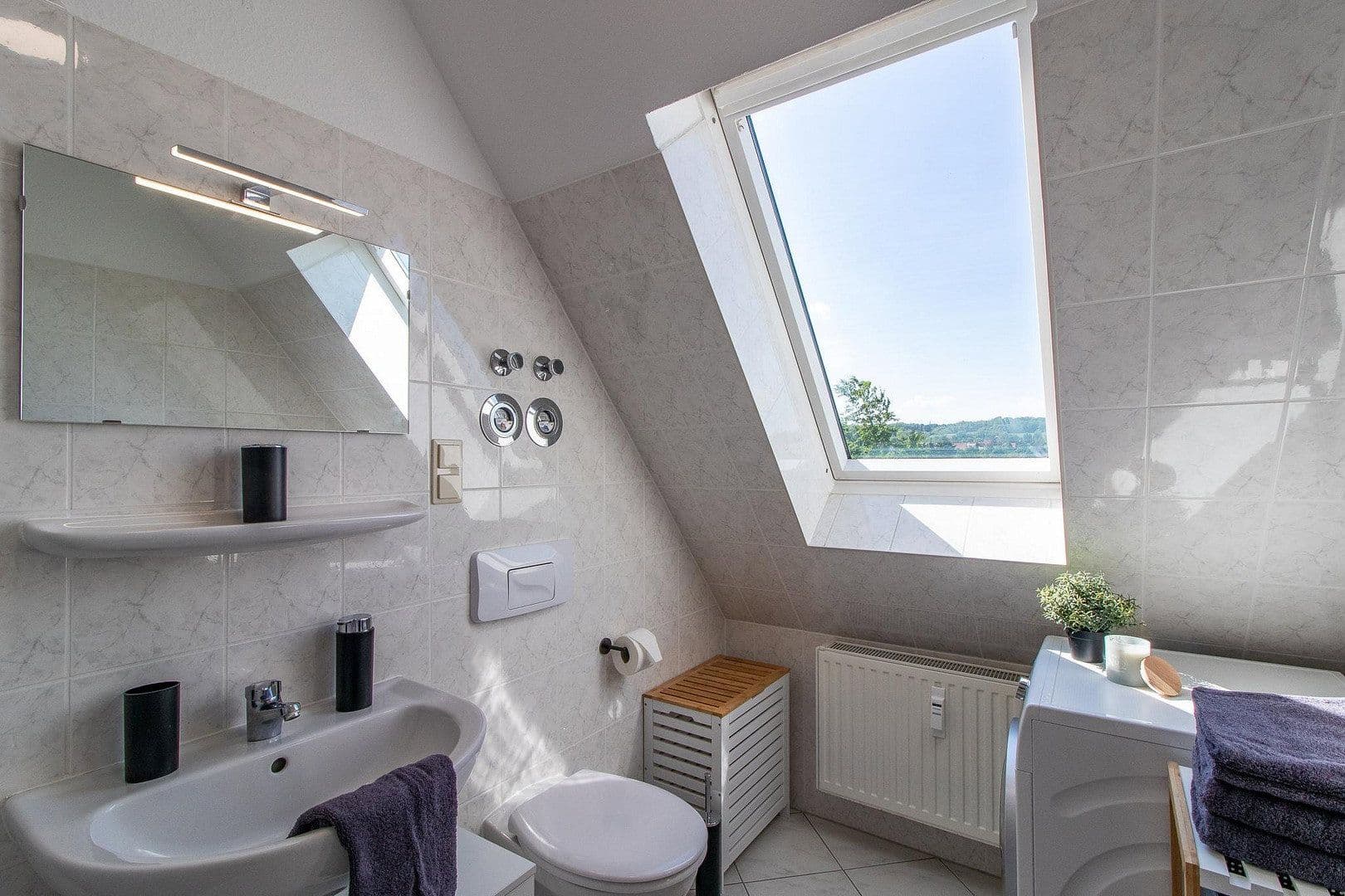 Prenájom bytu 2-izbový 49 m², Zwickau, Sasko Prenájom bytu 2-izbový 49 m², Zwickau, Sasko