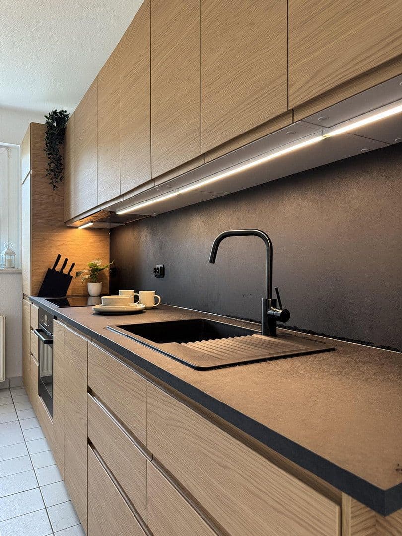 Prenájom bytu 2-izbový 58 m², Bahnhofstraße 3, Berlin, Berlín Prenájom bytu 2-izbový 58 m², Bahnhofstraße 3, Berlin, Berlín