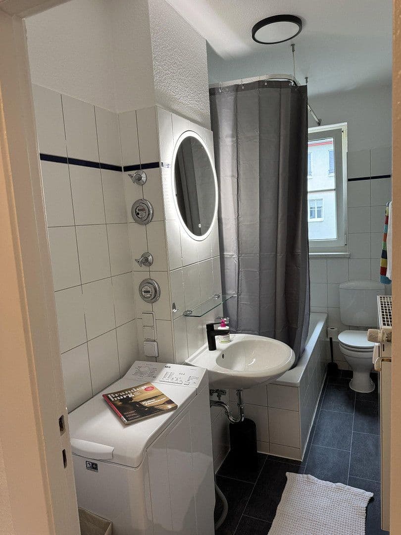 Prenájom bytu 2-izbový 58 m², Bahnhofstraße 3, Berlin, Berlín Prenájom bytu 2-izbový 58 m², Bahnhofstraße 3, Berlin, Berlín