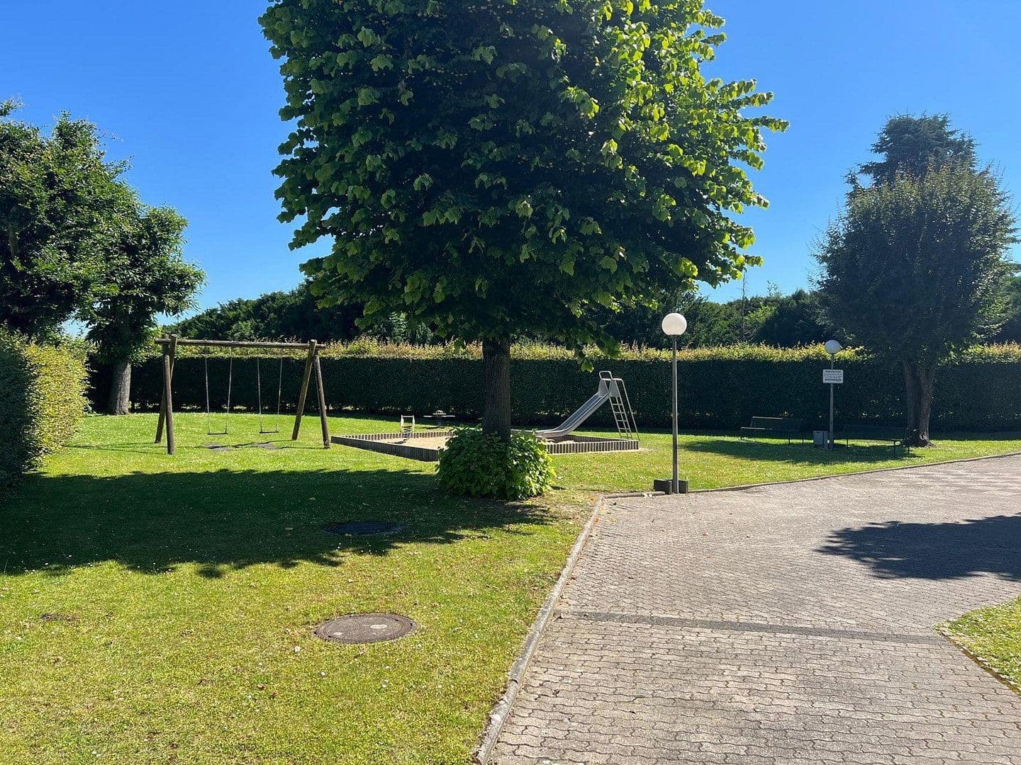 Prenájom bytu 1-izbový 34 m², Kaarster Straße 230C, Neuss, Severné Porýnie - Westfálsko Prenájom bytu 1-izbový 34 m², Kaarster Straße 230C, Neuss, Severné Porýnie - Westfálsko