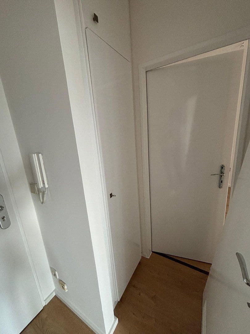 Prenájom bytu 1-izbový 34 m², Kaarster Straße 230C, Neuss, Severné Porýnie - Westfálsko Prenájom bytu 1-izbový 34 m², Kaarster Straße 230C, Neuss, Severné Porýnie - Westfálsko