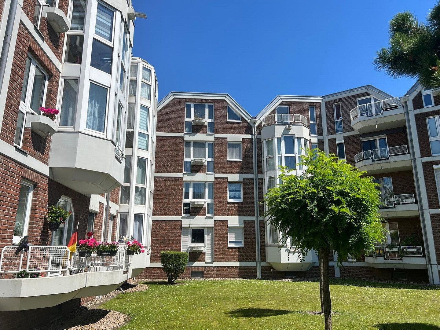 Prenájom bytu 1-izbový 34 m², Kaarster Straße 230C, Neuss, Severné Porýnie - Westfálsko Prenájom bytu 1-izbový 34 m², Kaarster Straße 230C, Neuss, Severné Porýnie - Westfálsko