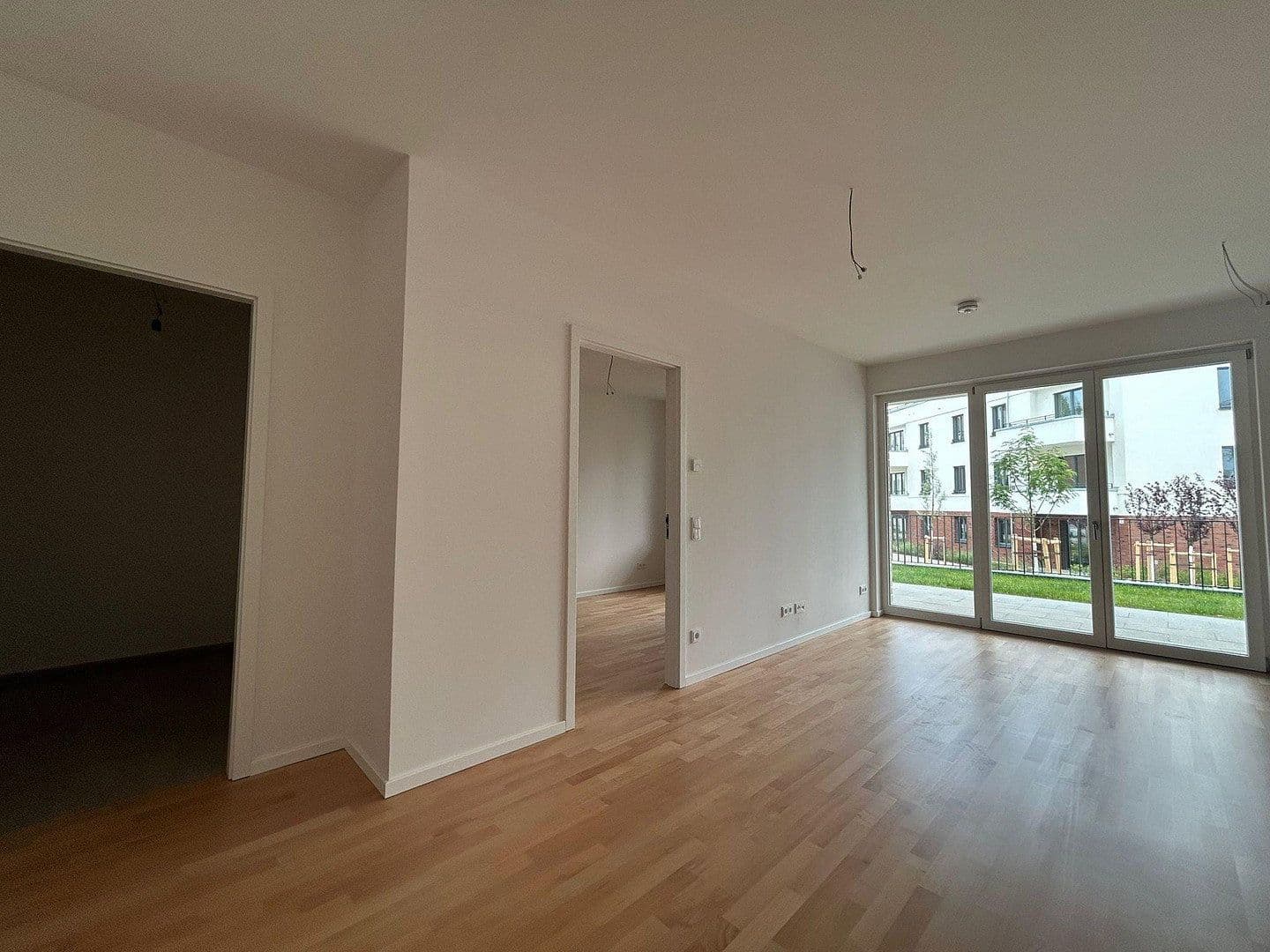 Prenájom bytu 2-izbový 60 m², Regattastraße 9, Berlin, Berlín Prenájom bytu 2-izbový 60 m², Regattastraße 9, Berlin, Berlín