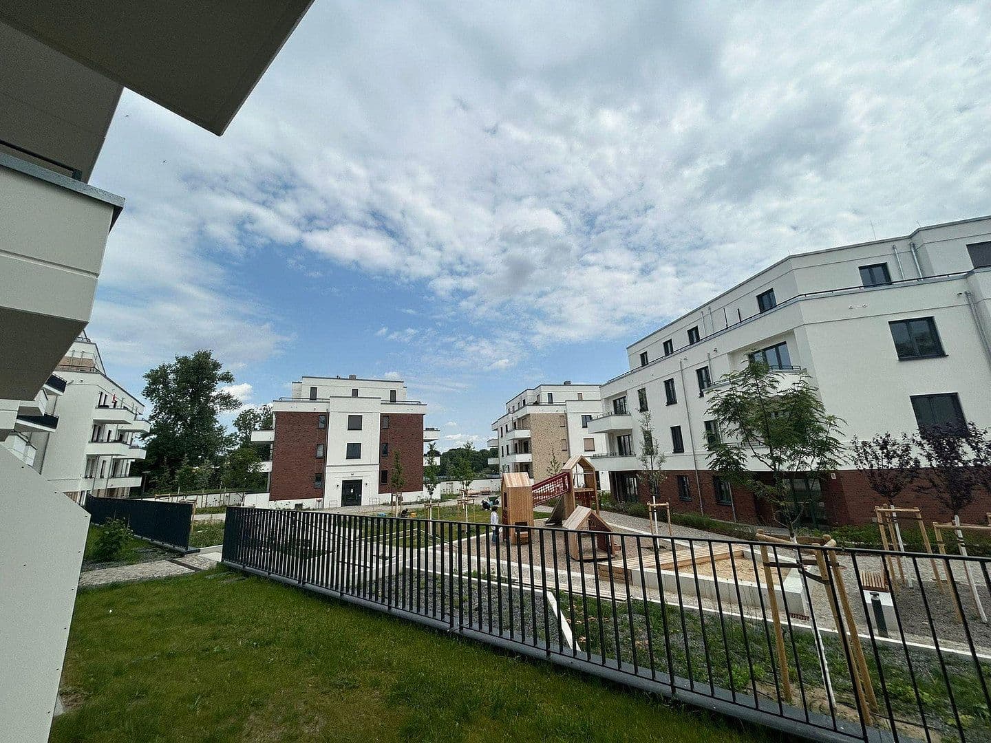 Prenájom bytu 2-izbový 60 m², Regattastraße 9, Berlin, Berlín Prenájom bytu 2-izbový 60 m², Regattastraße 9, Berlin, Berlín