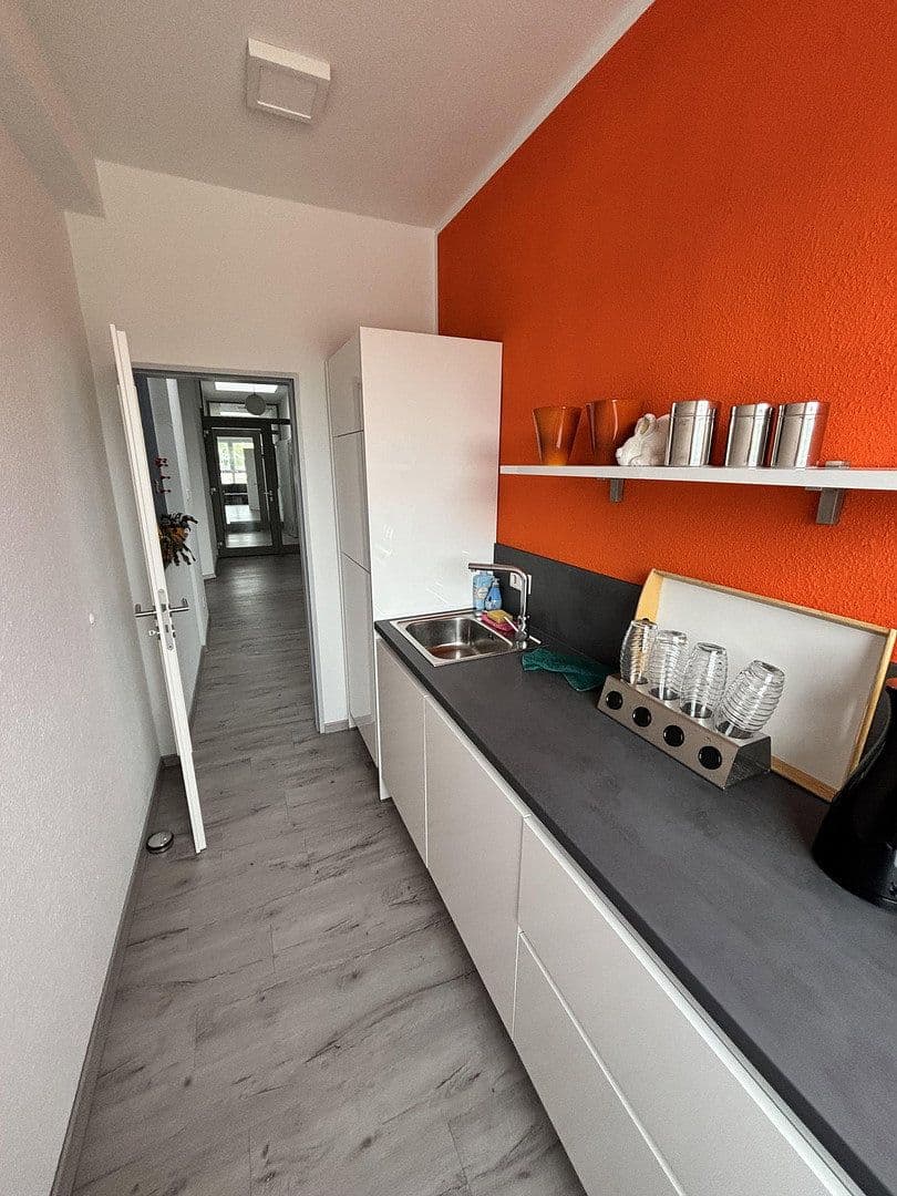 Prenájom kancelárie 111 m², Harpener Feld 33, Bochum, Severné Porýnie - Westfálsko Prenájom kancelárie 111 m², Harpener Feld 33, Bochum, Severné Porýnie - Westfálsko