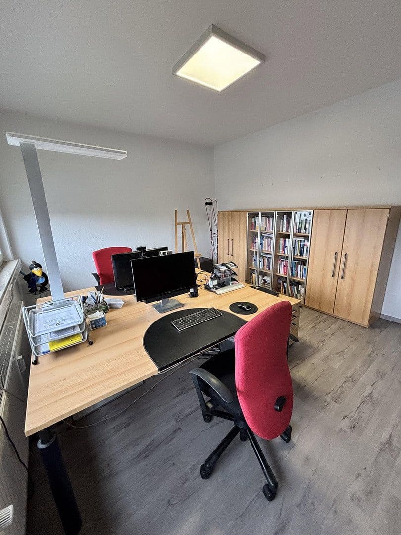 Prenájom kancelárie 111 m², Harpener Feld 33, Bochum, Severné Porýnie - Westfálsko Prenájom kancelárie 111 m², Harpener Feld 33, Bochum, Severné Porýnie - Westfálsko