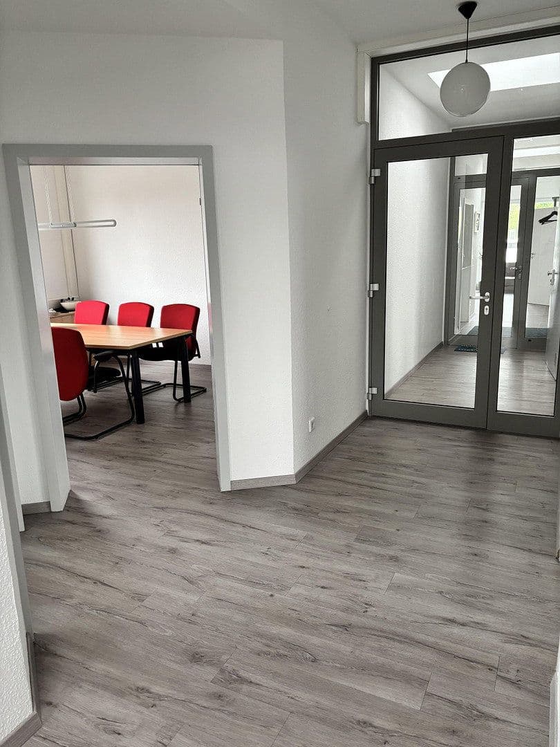 Prenájom kancelárie 111 m², Harpener Feld 33, Bochum, Severné Porýnie - Westfálsko Prenájom kancelárie 111 m², Harpener Feld 33, Bochum, Severné Porýnie - Westfálsko