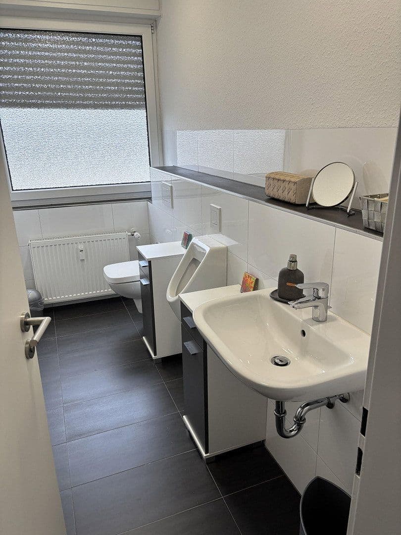 Prenájom kancelárie 111 m², Harpener Feld 33, Bochum, Severné Porýnie - Westfálsko Prenájom kancelárie 111 m², Harpener Feld 33, Bochum, Severné Porýnie - Westfálsko